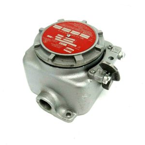 NEW CROUSE HINDS GUSC2013-AH EXPLOSION PROOF SNAP SWITCH GUSC2013AH