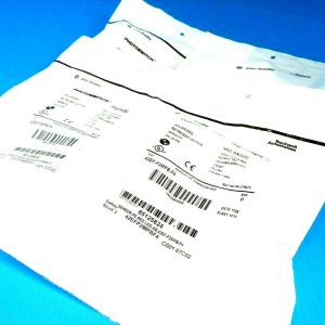 NEW LOT OF 4 ALLEN BRADLEY 42EF-P2MPB-F4 RETROREFLECTIVE SENSOR 42EFP2MPBF4