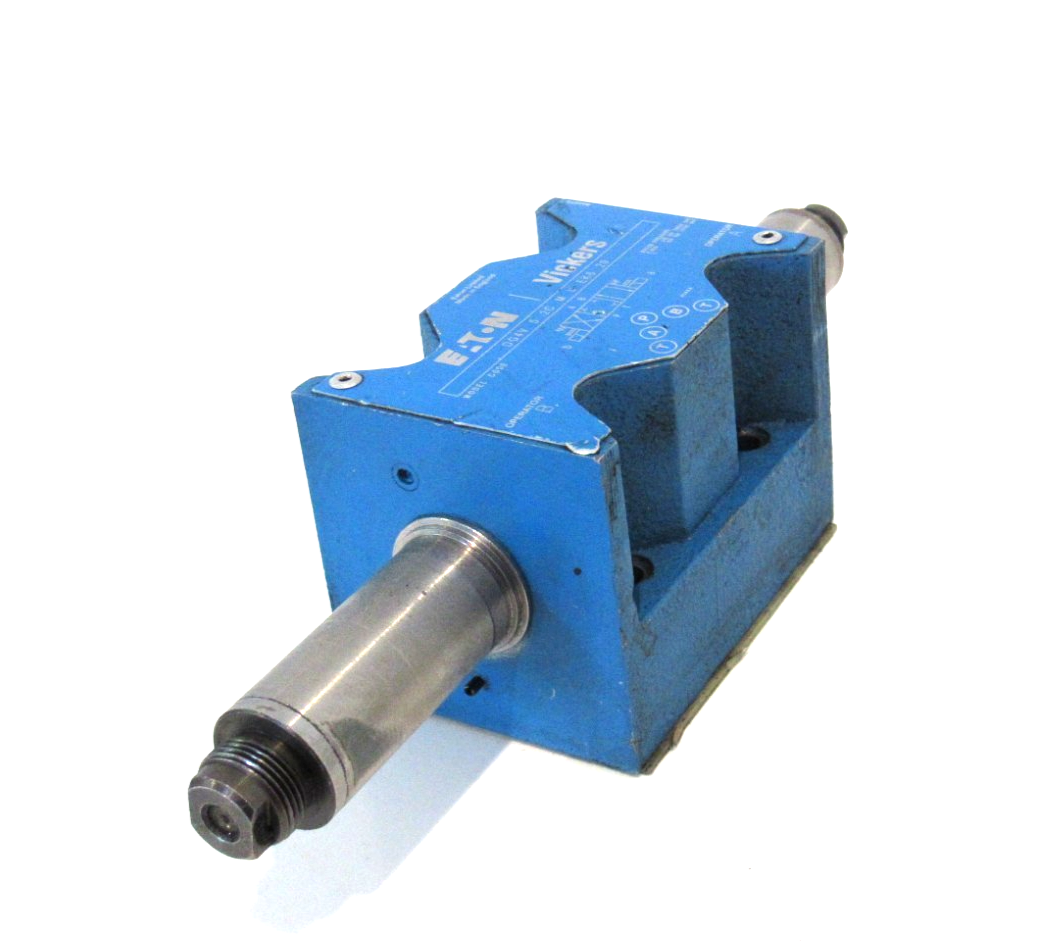 USED EATON VICKERS DG4V-5-2C-M-U-EK6-20 DIRECTIONAL VALVE DG4V52CMUEK620