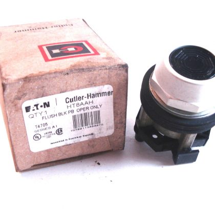 NEW CUTLER HAMMER HT8AAH FLUSH BLACK PUSHBUTTON