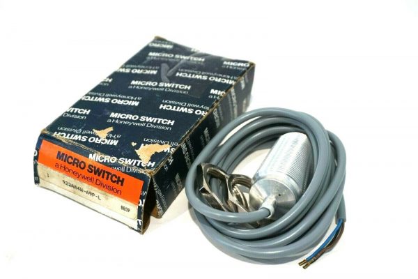 NEW HONEYWELL 922AA4W-A9P-L PROXIMITY SWITCH 922AA4WA9PL