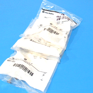 LOT OF 3 NEW ALLEN BRADLEY 800T-XD1 CONTACT BLOCKS SER.D 800TXD1