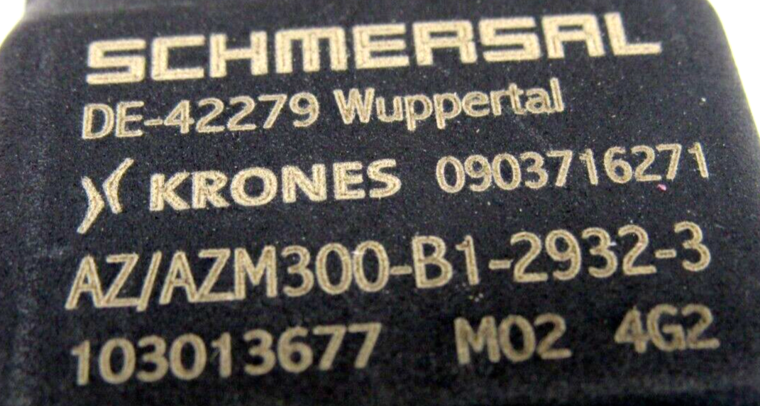 NEW SCHMERSAL AZ/AZM300-B1-2932-3 ACTUATOR 103013677 AZAZM300B129323 ...