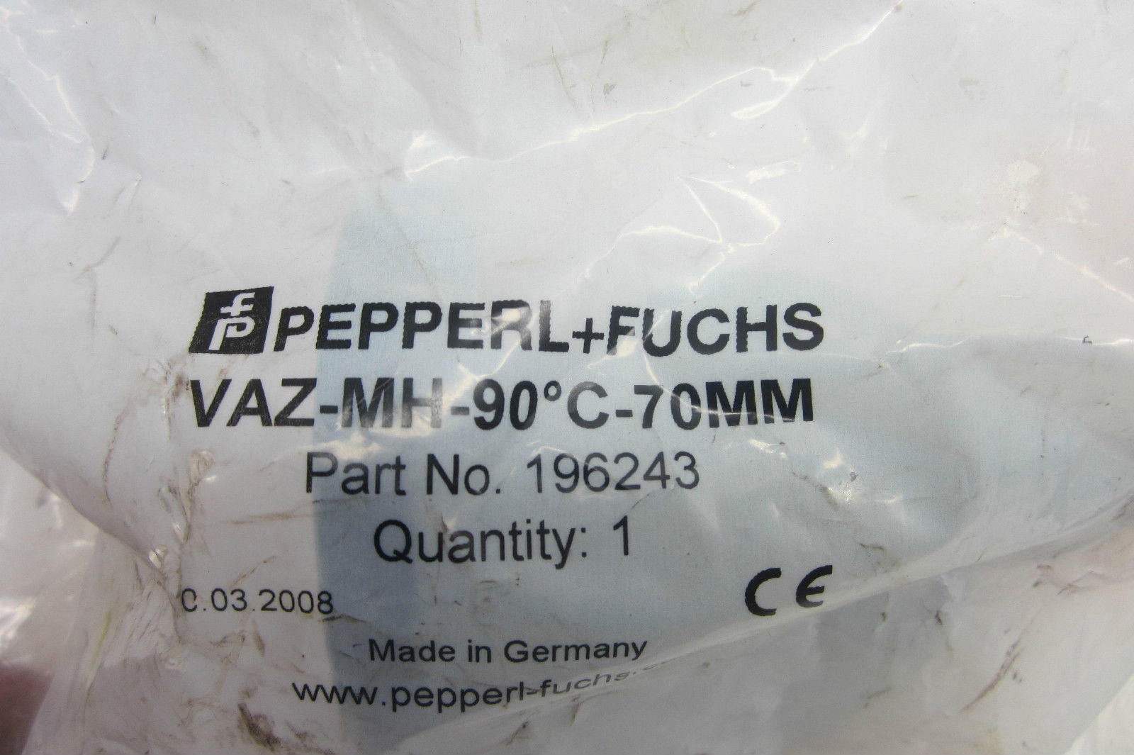 NEW PEPPERL FUCHS VAZ-MH-90°C-70MM ASSEMBLY VAZMH90°C70MM