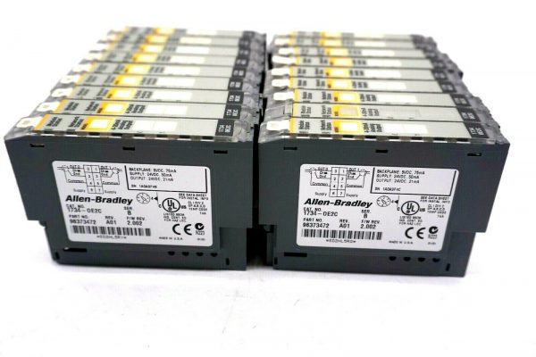 18 USED ALLEN BRADLEY 1734-0E2C OUTPUT MODULE 96409474 SERIES B 17340E2C - Image 3