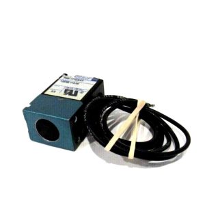 NEW MAC VALVES PME-111DAAA SOLENOID VALVE PME111DAAA