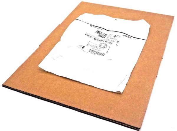 NEW SEALED ALLEN BRADLEY 872C-DH5NP18-D4 PROXIMITY SENSOR 872CDH5NP18D4 SERIES C
