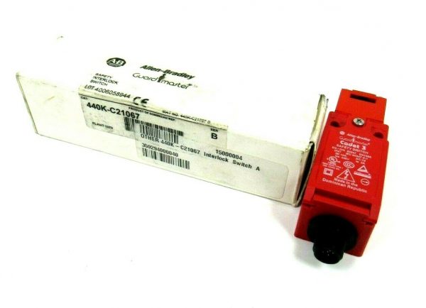 NEW ALLEN BRADLEY 440K-C21067 SAFETY INTERLOCK SWITCH SER B 440KC21067