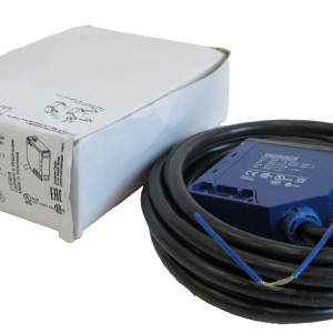 NEW TELEMECANIQUE XUK2ARCNL2R PROXIMITY SWITCH