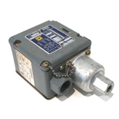 NEW SQUARE D 9012-ACW-5 PRESSURE SWITCH 9012ACW5