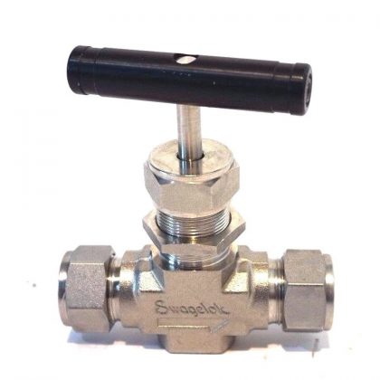 NEW SWAGELOK SS-18RS12 NEEDLE VALVE SS18RS12