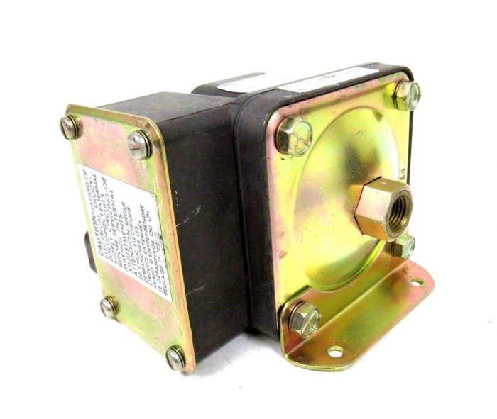 NEW BARKSDALE D2T-A3 PRESSURE/VACUUM SWITCH D2TA3 - Image 3
