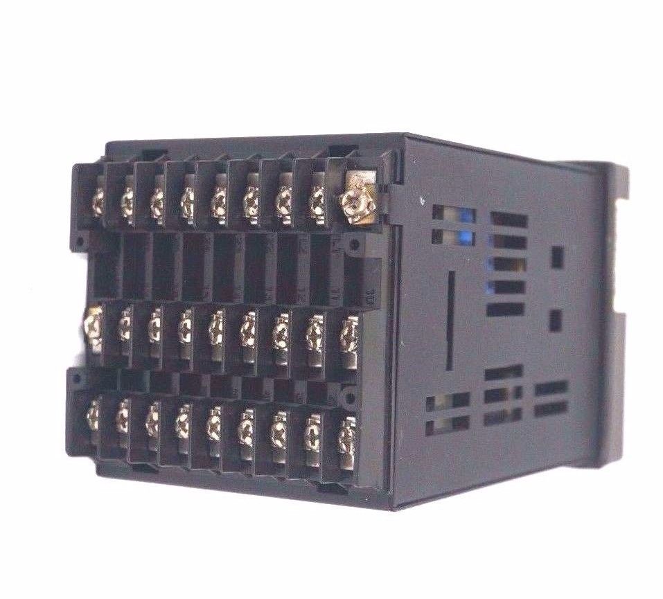 NEW HONEYWELL UDC3000 TEMPERATURE CONTROL DC300K-E-2A0-10-0A00-0 - Image 4