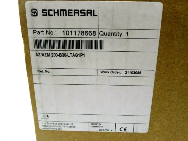 NEW SCHMERSAL AZ/AZM 200-B30-LTAG1P1 DOOR HANDLE ACTUATOR 101178668 - Image 5