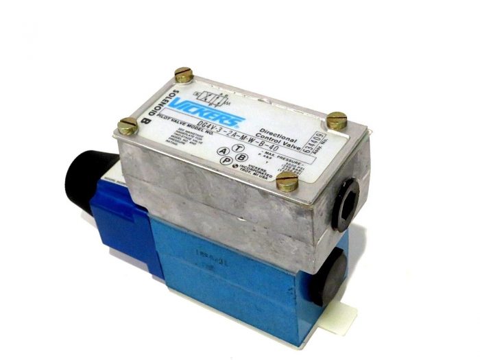 NEW VICKERS DG4V-3-2A-M-W-B-40 CONTROL VALVE 634409 DG4V32AMWB40