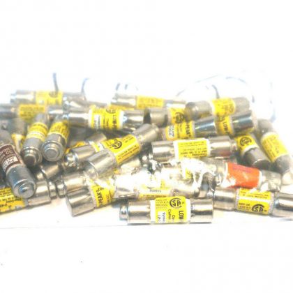 32 NEW BUSSMANN LP-CC-6 FUSES LPCC6