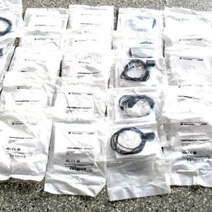 LOT OF 30 NEW ALLEN BRADLEY 42JS-E2EZB1-A2 PHOTOSWITCH SER.A 42JSE2EZB1A2