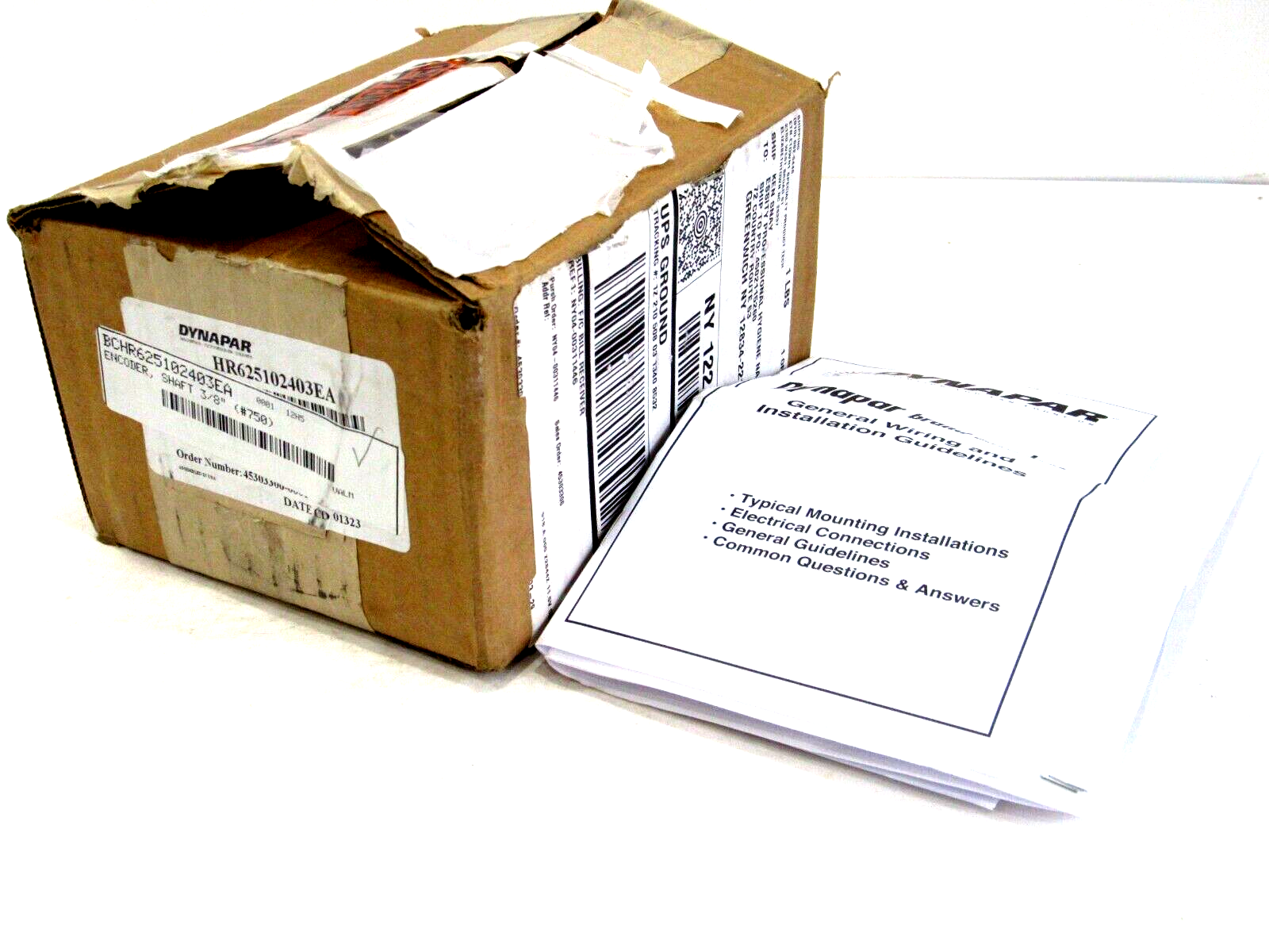 NEW DYNAPAR HR625102403EA INCREMENTAL ENCODER 3/8" SHAFT