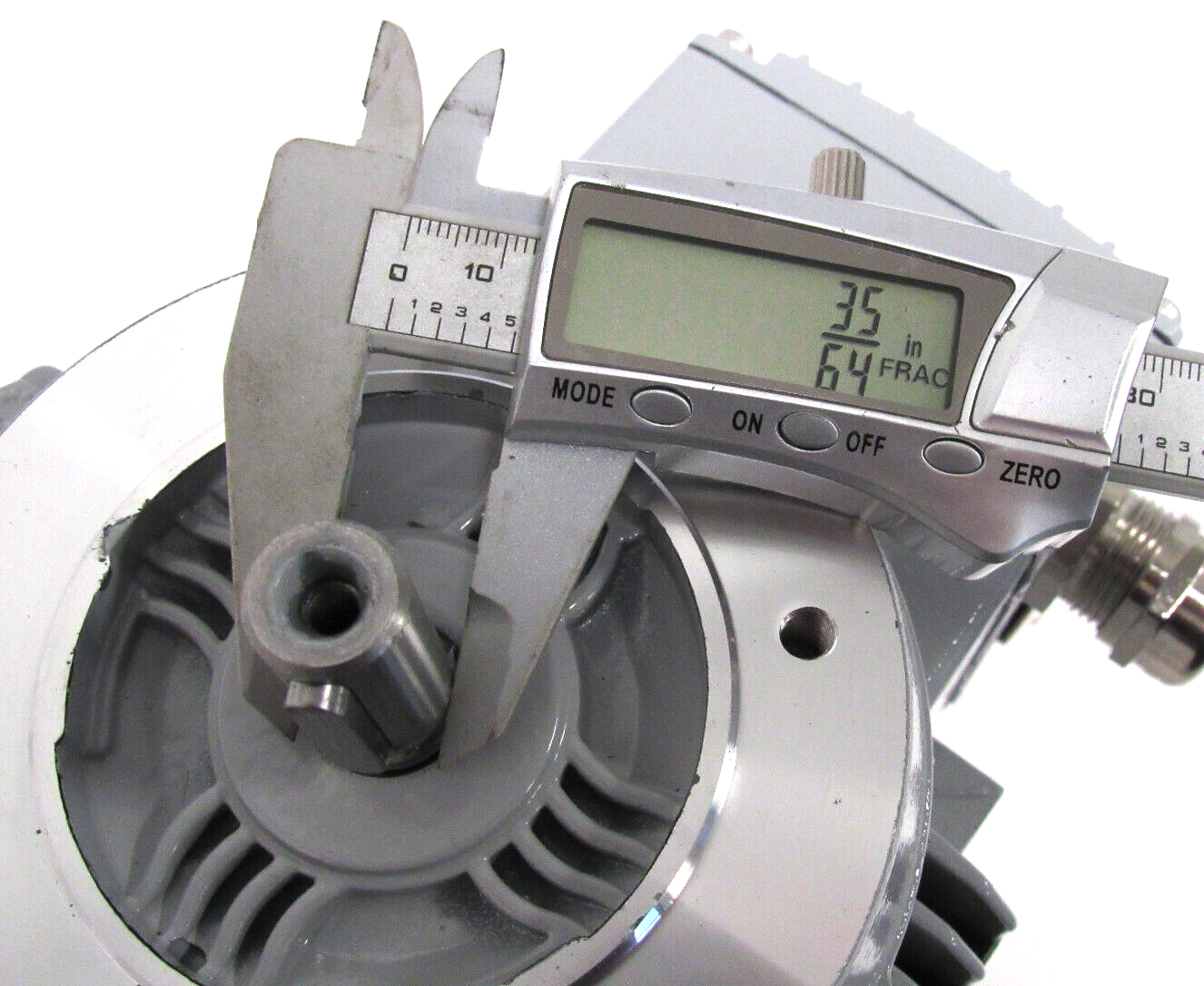 NEW ELK 2EL071M6C-FC-A0-000 MOTOR 230/400/460V 2EL071M6CFCA0000 - Image 4