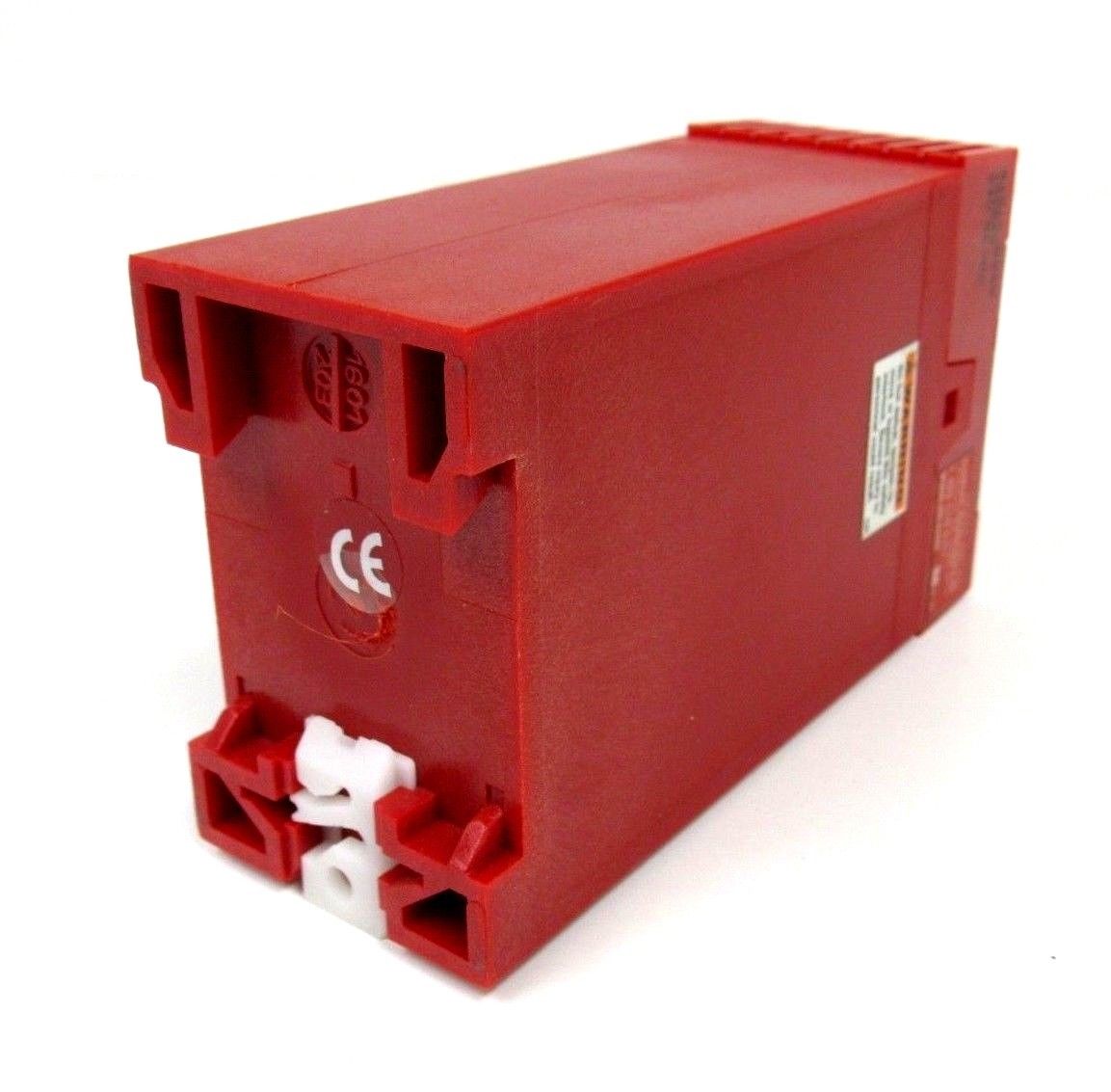 NEW STI 445100540 SAFETY RELAY 151647 24V AC/DC 445100540 SB