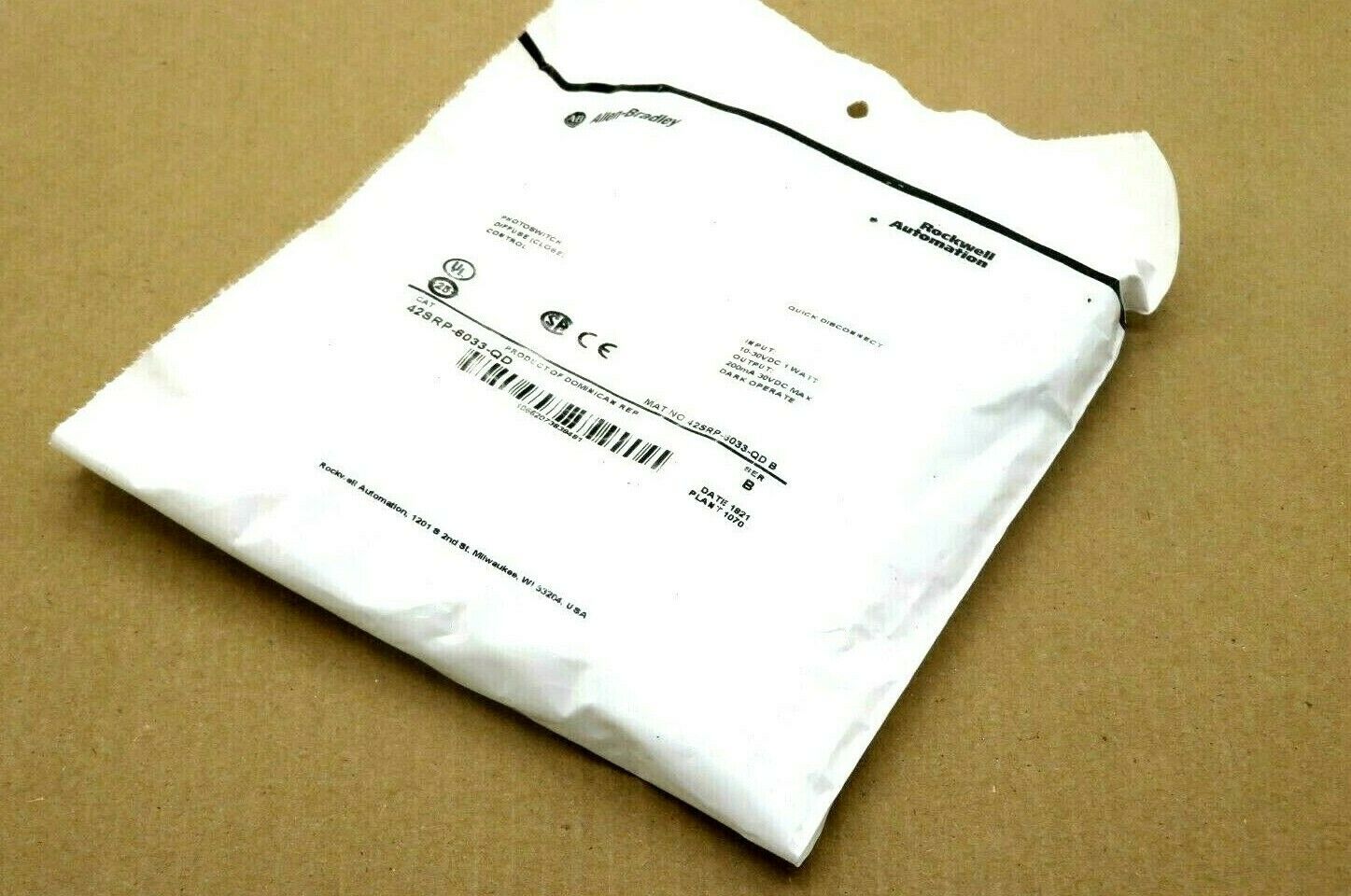 NEW ALLEN BRADLEY 42SRP-6033-QD COMPACT PHOTOSWITCH 42SRP6033QD