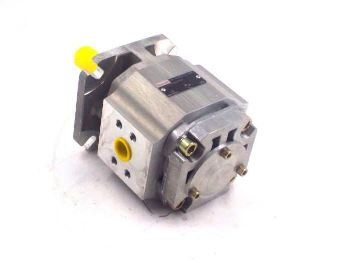 NEW REXROTH PGF3-31/040RE07VE4 HYDRAULIC PUMP R900932111 PGF331040RE07VE4 - Image 4