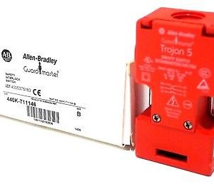 NEW ALLEN BRADLEY 440K-T11146 SAFETY INTERLOCK SWITCH SER.B 440KT11146