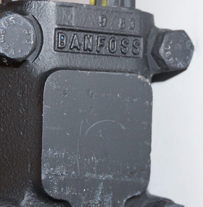 NEW DANFOSS 9-83, W01169986A HYDRAULIC PUMP - Image 4