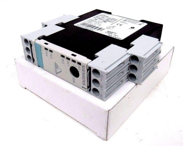 NEW SIEMENS 3RK2200-0CE02-0AA2 INTERFACE MODULE 3RK22000CE020AA2
