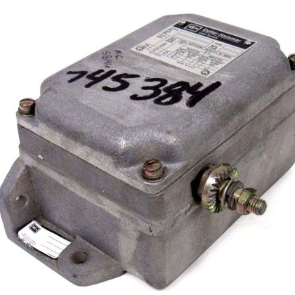 NEW CUTLER HAMMER 1975D11G01 LIMIT SWITCH TYPE HDH
