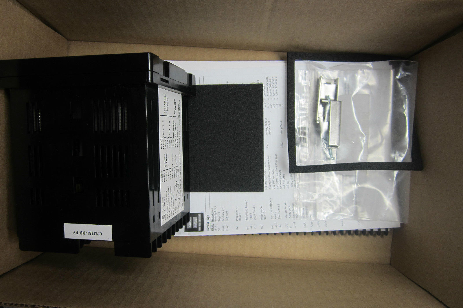 NEW OMEGA CN3251-DR-PV TEMPERATURE CONTROLLER CN3251DRPV - Image 4