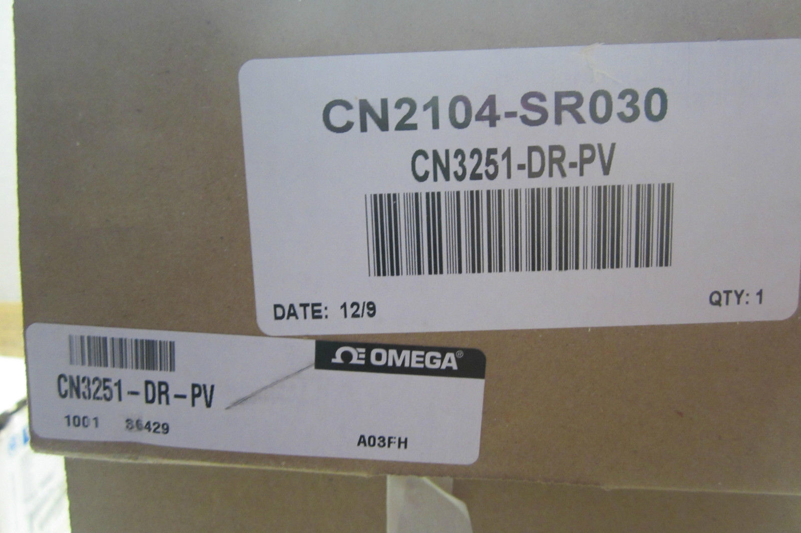 NEW OMEGA CN3251-DR-PV TEMPERATURE CONTROLLER CN3251DRPV