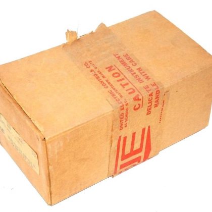 NEW UNITED ELECTRIC CONTROLS E105-2BSB-9020 TEMPERATURE CONTROLLER E1052BSB9020