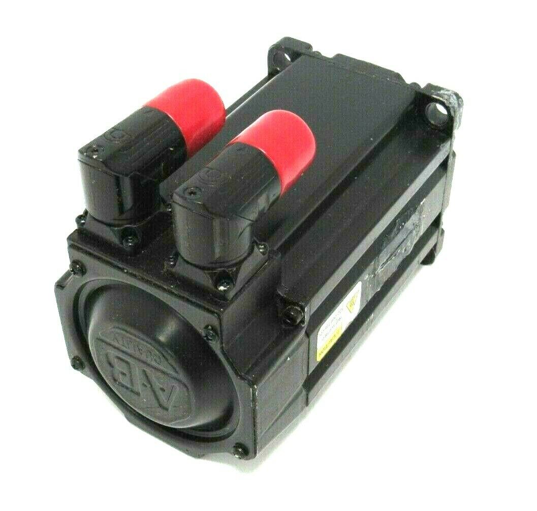 USED ALLEN BRADLEY MPL-B430P-MJ72AA SERVO MOTOR MPLB430PMJ72AA - Image 3