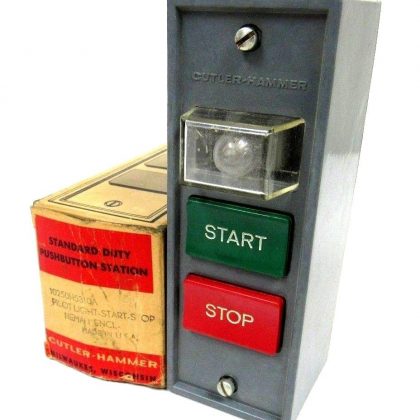 NEW CUTLER HAMMER 10250H5310A PUSHBUTTON STATION W/LIGHT