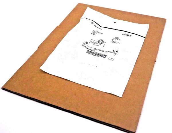 NEW SEALED ALLEN BRADLEY 872C-D8NP18-D4 PROXMITY SENSOR 872CD8NP18D4 SERIES D