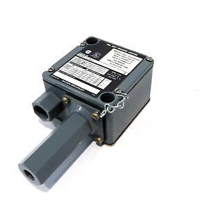 NEW ALLEN BRADLEY 836T-T262J PRESSURE CONTROL SER.A 836TT262J