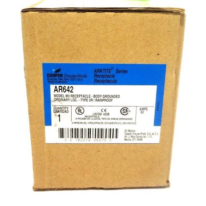 NEW COOPER CROUSE HINDS AR642 RECEPTACLE
