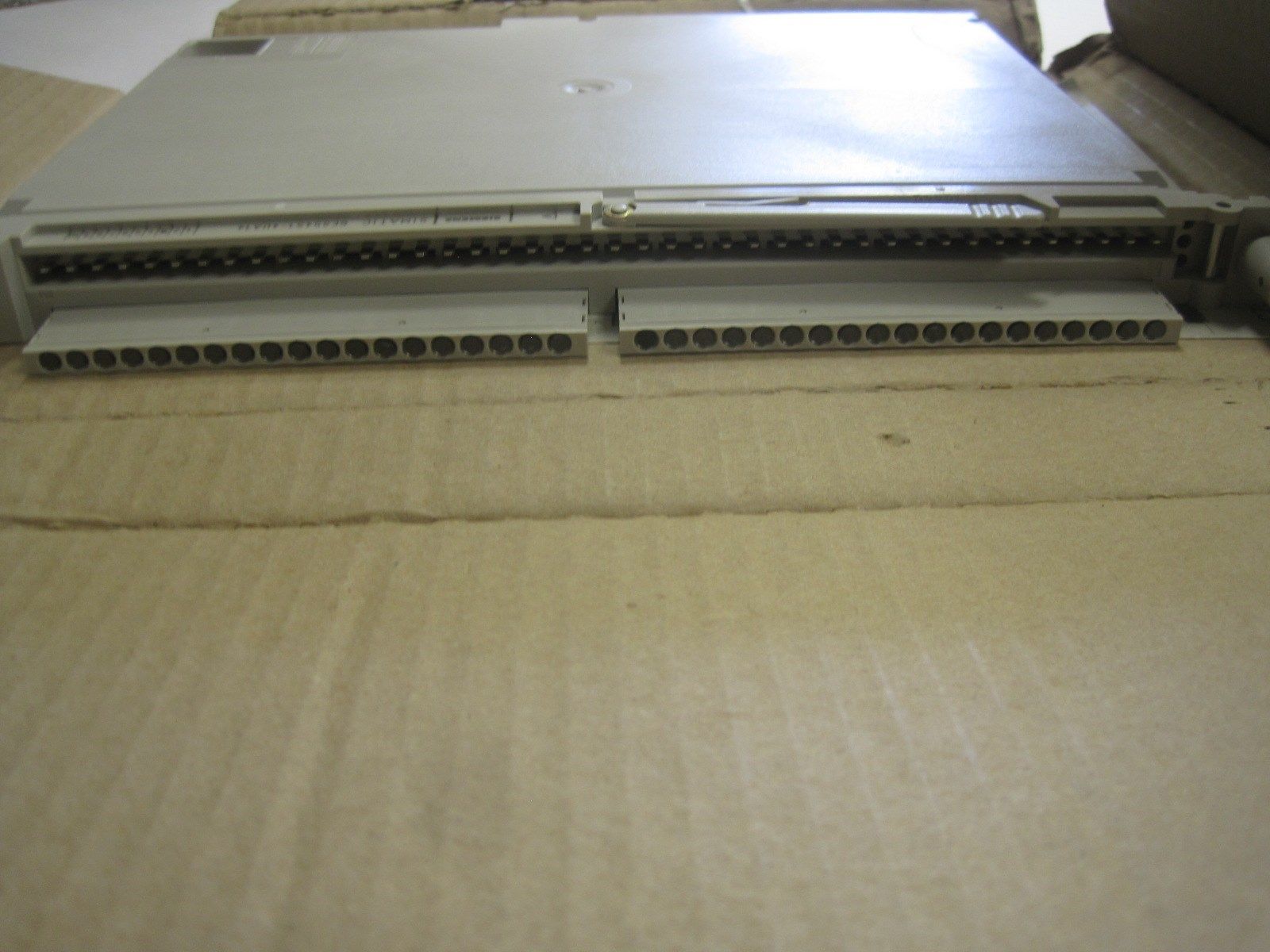 NEW SIEMENS 1PC In Box 6ES5451-4UA14 6ES5 451-4UA14 ship DHL