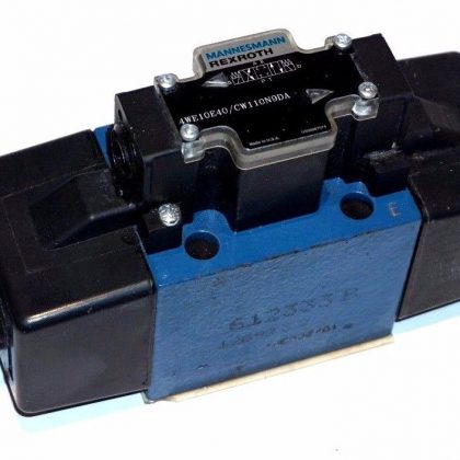 NEW MANNESMANN REXROTH 4WE10E40/CW110N9DA DIRECTIONAL VALVE