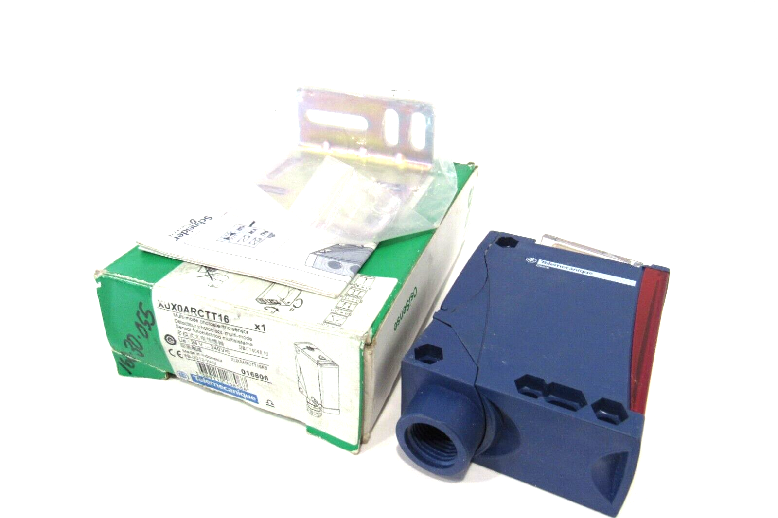 NEW SCHNEIDER ELECTRIC XUX0ARCTT16 PHOTOELECTRIC SENSOR