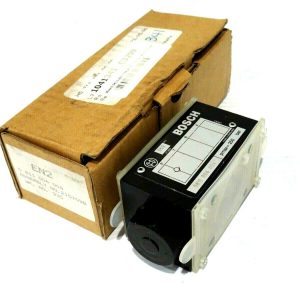 NEW BOSCH 0811-004-004 CONTROL VALVE 0811004004
