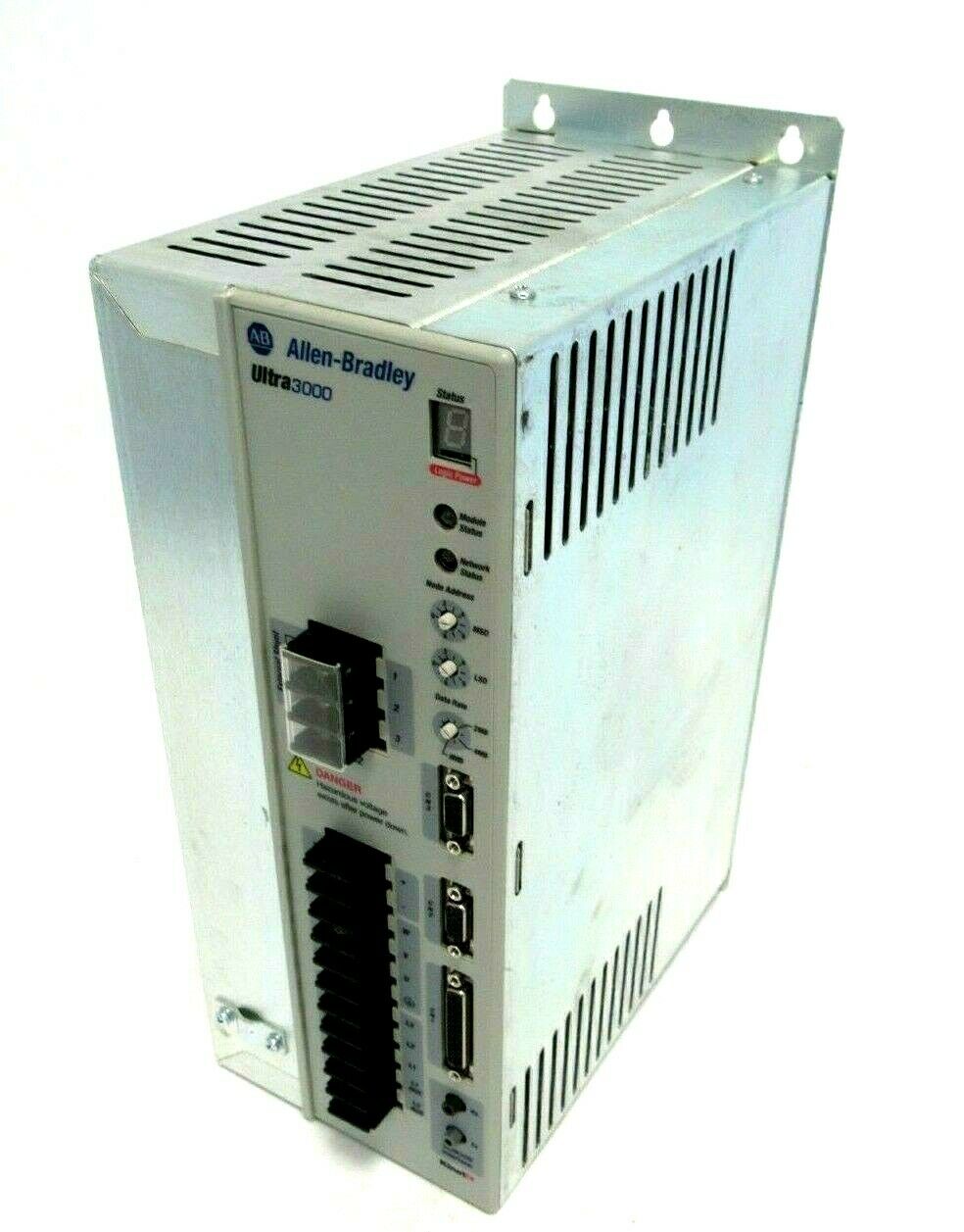 USED ALLEN BRADLEY 2098-DSD-HV030-SE ULTRA 3000 DRIVE SER. B 2098DSDHV030SE