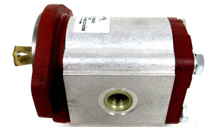NEW SALAMI 2PE26D-R82S2 HYDRAULIC GEAR PUMP 2PE26D-R82S2 612081722 - Image 3