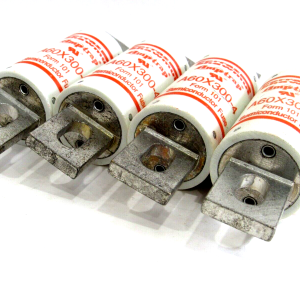 NEW LOT OF 4 FERRAZ SHAWMUT A60X300-4 SEMICONDUCTOR FUSE A60X3004