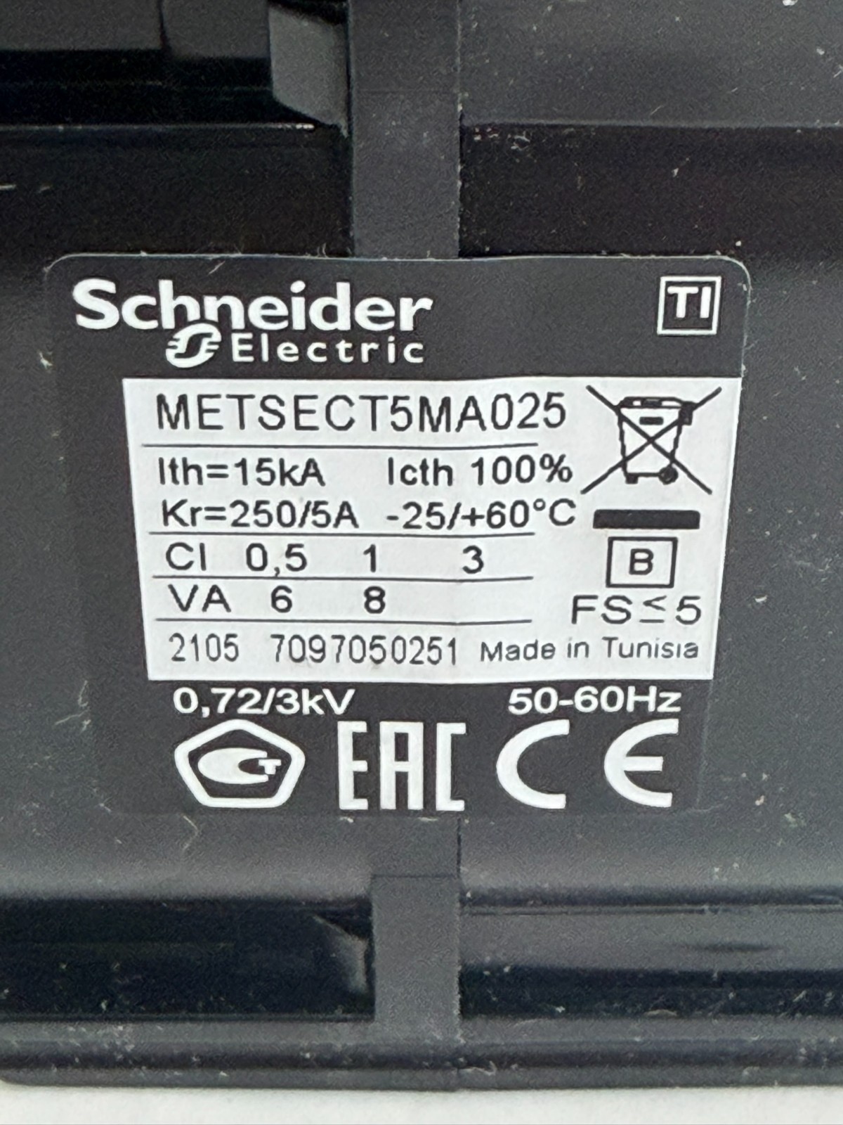 NEW SCHNEIDER ELECTRIC METSECT5MA025 CURRENT TRANSFORMER - Image 3