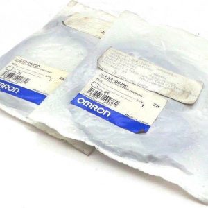 2 NEW SEALED OMRON E32-DC200 PHOTOELECTRIC SWITCH E32DC200