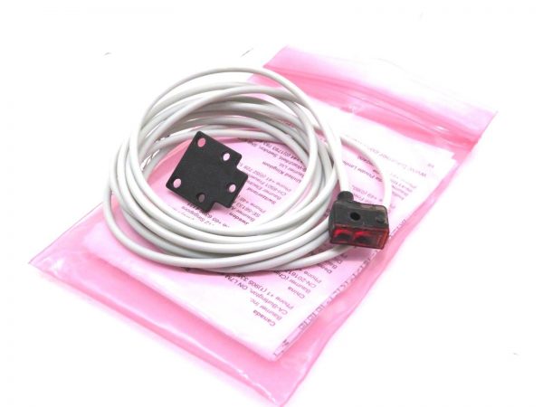 NEW BAUMER FHCK07P6901 DIFFUSE SENSOR WITH BACKGROUND SUPPRESSION - Image 4