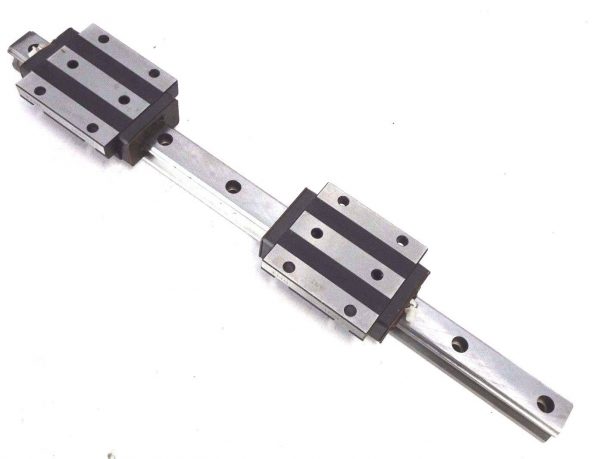 NEW THK HSR35+1640L GUIDE RAIL WITH RAIL BEARINGS HSR35H 3L22