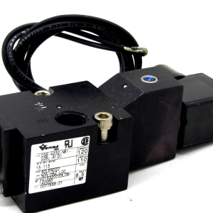 NEW VERSA CGS-4232-NB1-228L-A120 4 WAY VALVE CGS4232NB1228LA120